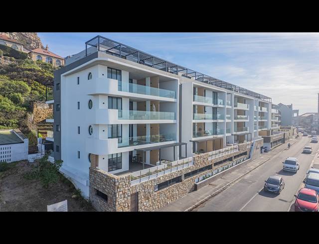 2 BEDROOM APARTMENT FOR SALE IN MUIZENBERG